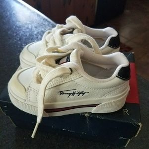 Toddler boy vantage Tommy Hilfiger shoes
